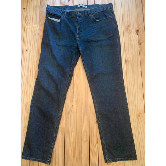 Jos A Bank 1905 jeans - like new - 40W 32L - Picture 1 of 11